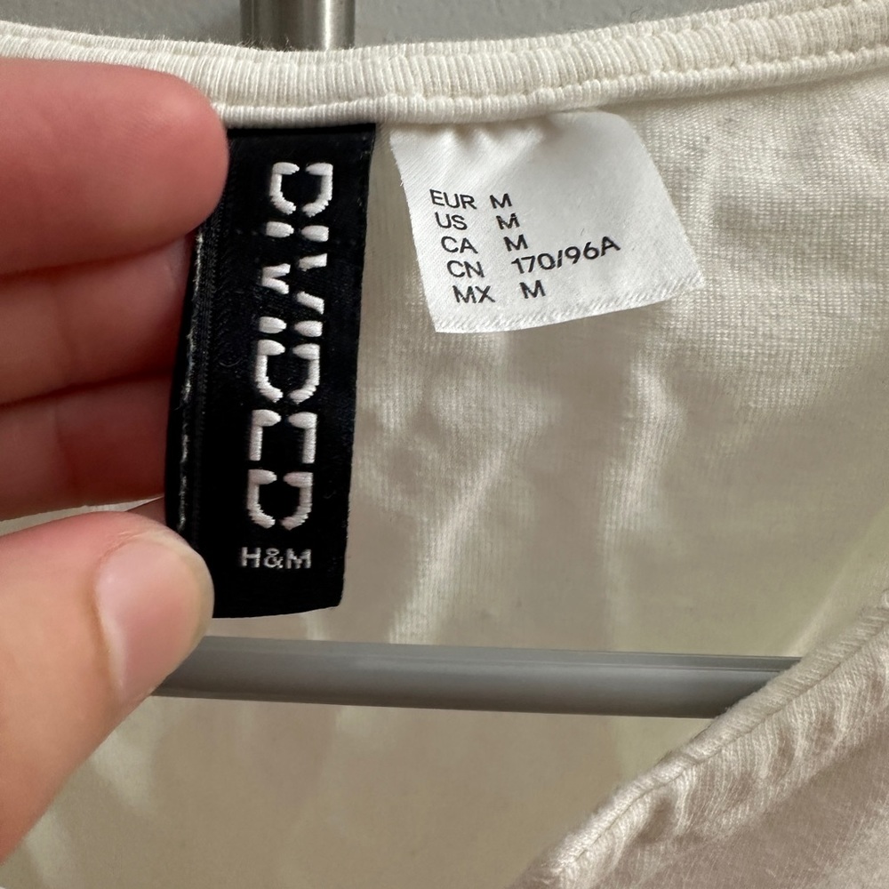 H&M top - Picture 2 of 3
